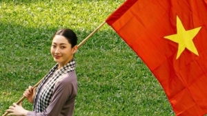 Lương Thùy Linh tri ân thế hệ phụ nữ Việt Nam đầy tự hào qua câu chuyện áo bà ba