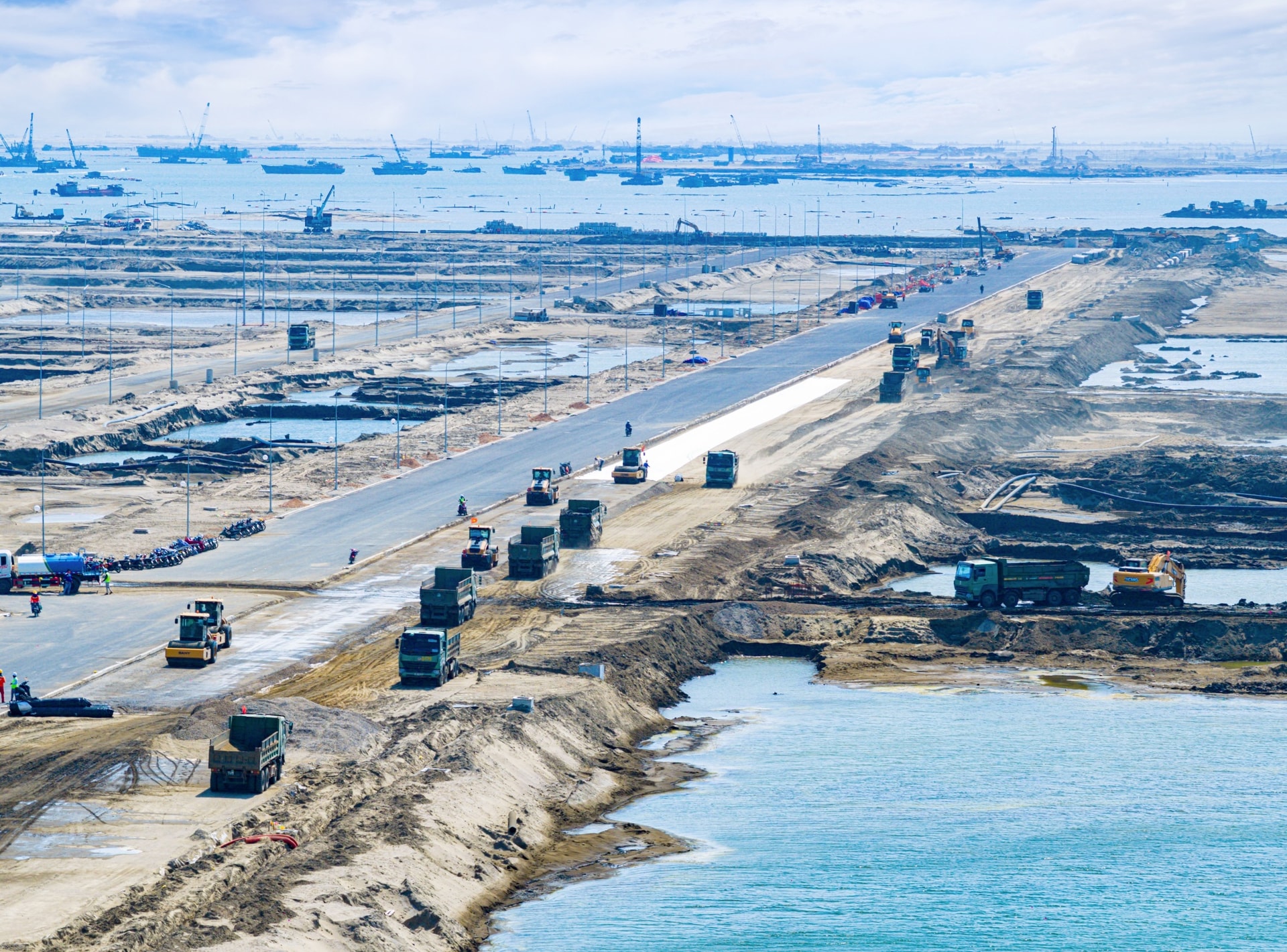 Vốn ngoại "săn" tài sản lõi: Công thức tạo lợi nhuận vượt trội trong kỷ nguyên ESG