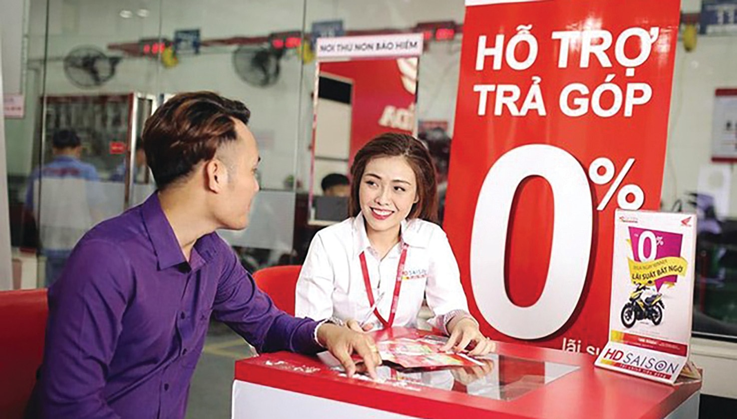 Tín dụng tiêu dùng: Mảnh đất màu mỡ hay bẫy nợ mới?