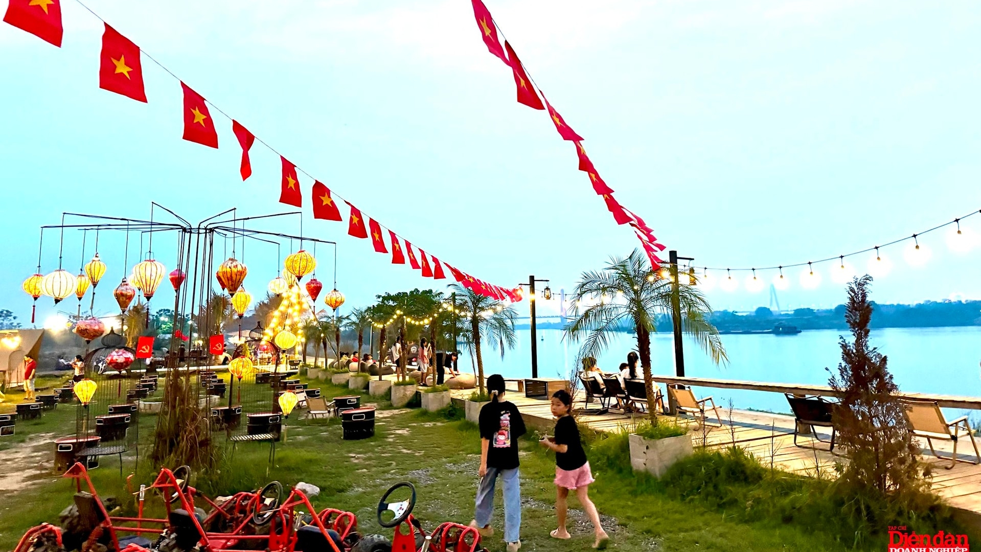 Hà Nội xem xét cho xây dựng công trình tạm trên đất bãi bồi ven sông