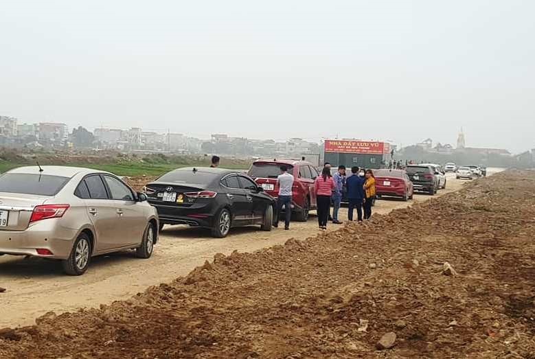 Hà Nội: Giao dịch đất nền, thổ cư giảm mạnh Hà Nội: Giao dịch đất nền, thổ cư giảm mạnh