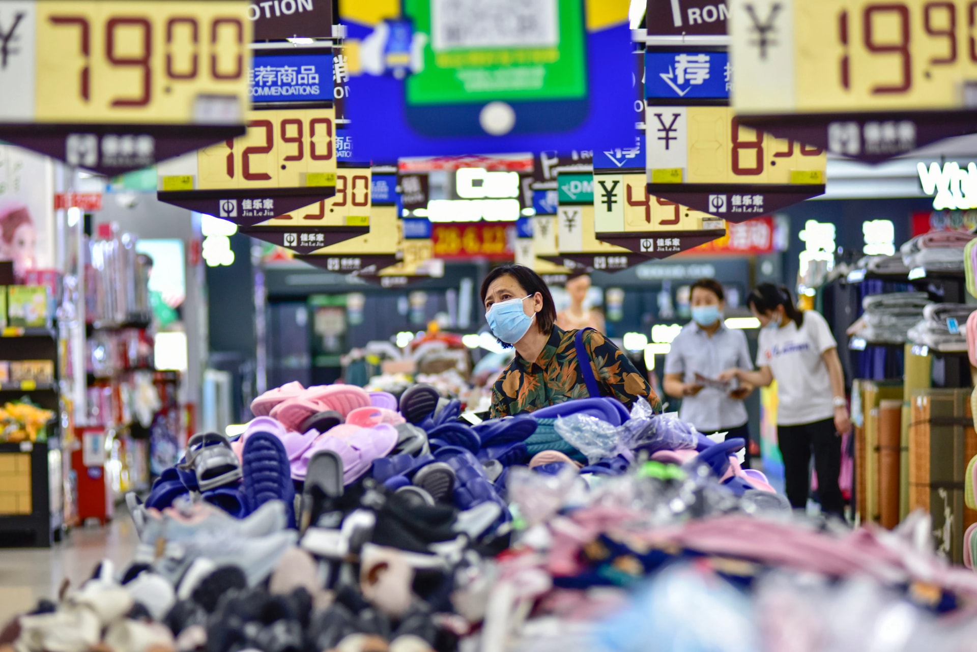 Vì sao Trung Quốc cấp tốc “bơm tiền" cho nền kinh tế? Vì sao Trung Quốc cấp tốc “bơm tiền" cho nền kinh tế?