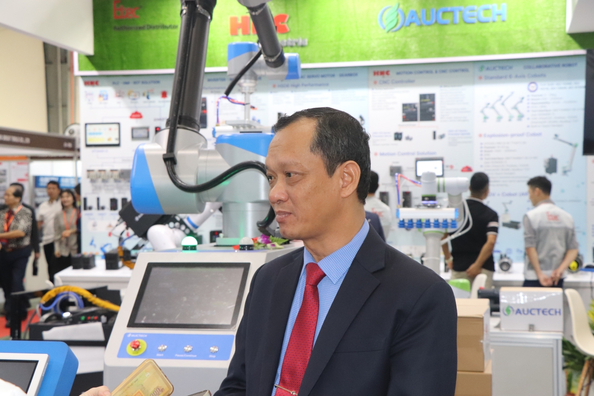 AT Expo 2025: Nơi các giá trị học thuật chuyển hóa thành các sản phẩm công nghệ