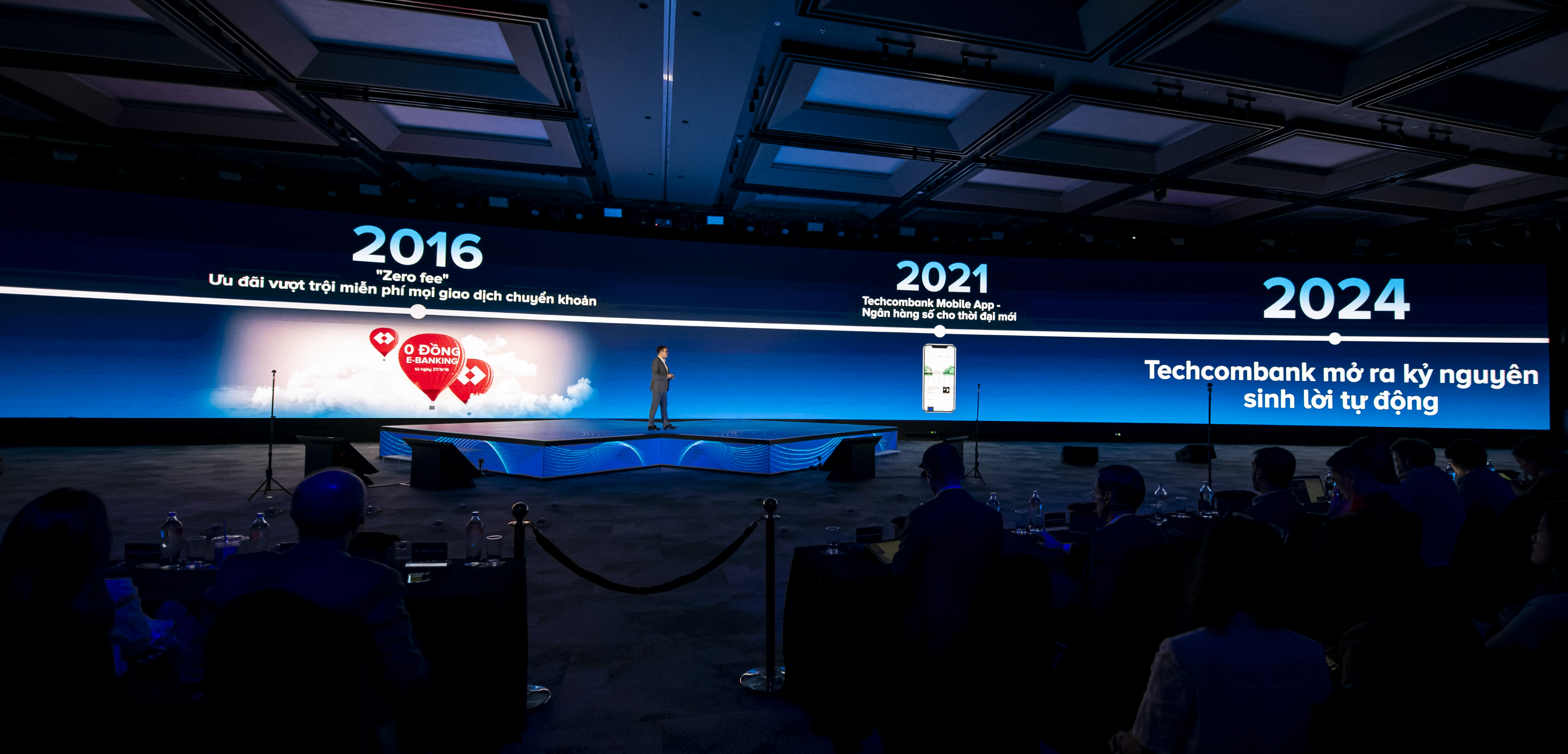 Cuộc đua thu hút dòng tiền nhàn rỗi bằng tài khoản sinh lời tự động Cuộc đua thu hút dòng tiền nhàn rỗi bằng tài khoản sinh lời tự động