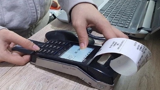 Ngành thuế tăng tốc triển khai ‘đưa’ hóa đơn điện tử từ máy tính tiền đến từng hộ kinh doanh
