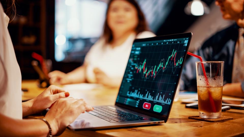 Người trẻ đang thay đổi tư duy giữ tiền như thế nào?