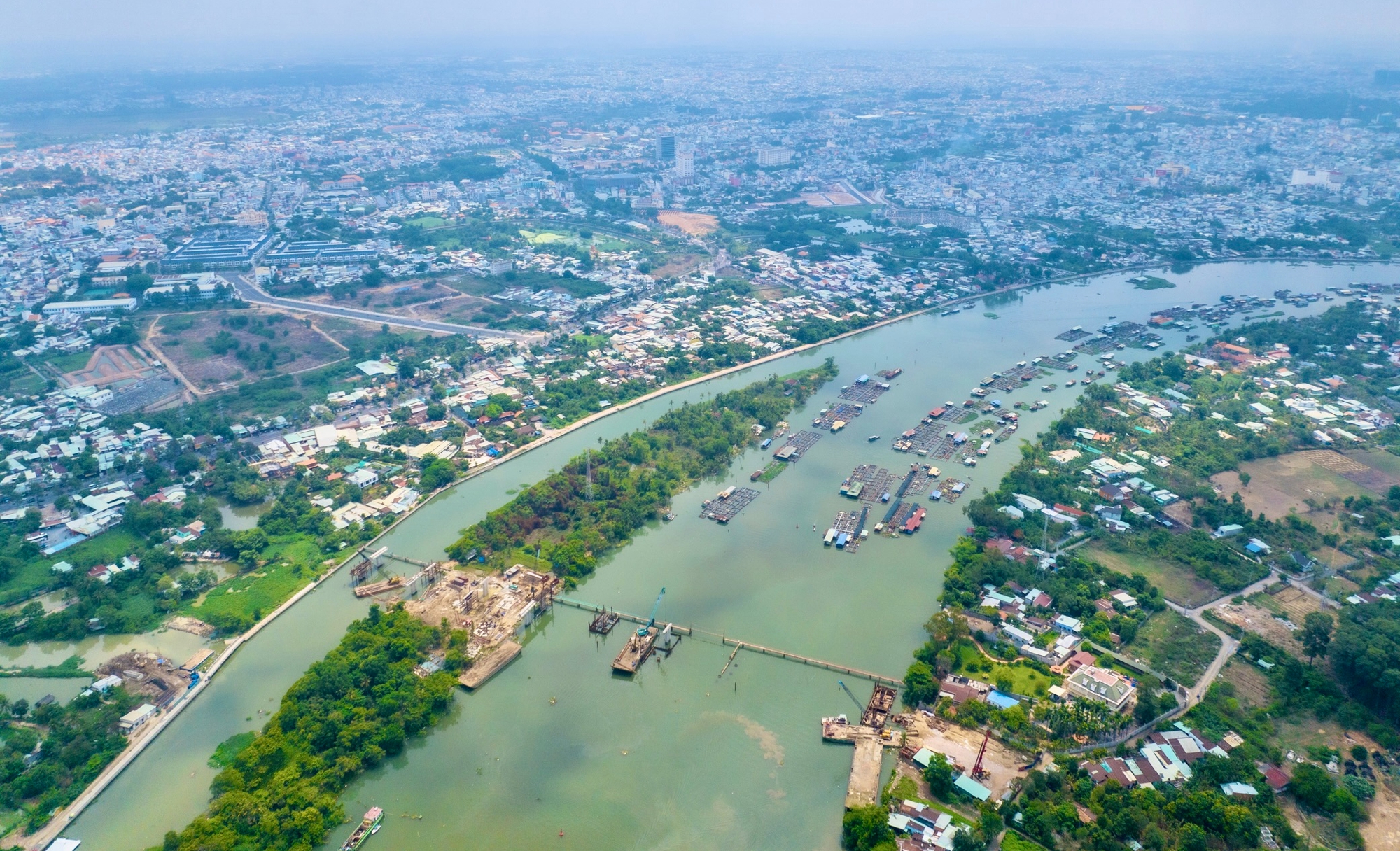 Dòng tiền bất động sản dịch chuyển mạnh từ Bắc vào Nam Dòng tiền bất động sản dịch chuyển mạnh từ Bắc vào Nam