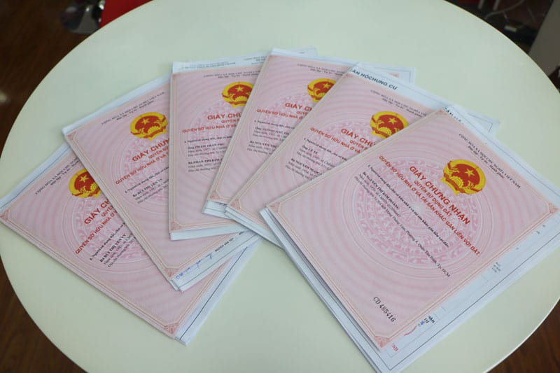 TP.HCM tháo gỡ vướng mắc cấp sổ hồng cho người dân sở hữu sổ xanh, sổ trắng TP.HCM tháo gỡ vướng mắc cấp sổ hồng cho người dân sở hữu sổ xanh, sổ trắng