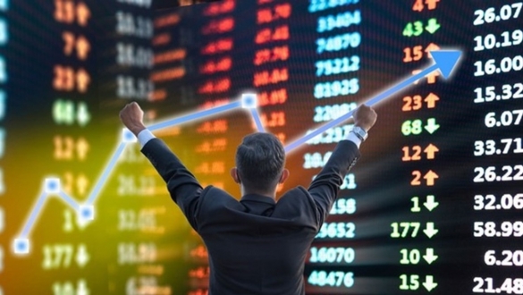 Thấy gì từ hiệu suất của các quỹ đầu tư so với VN-Index?