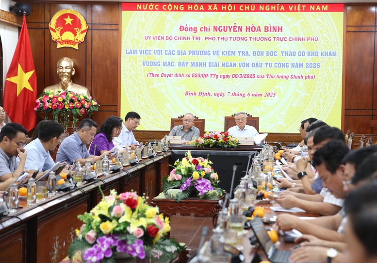 Thúc đẩy giải ngân đầu tư công: Phải tập trung tháo gỡ "điểm nghẽn" về công tác giải phóng mặt bằng