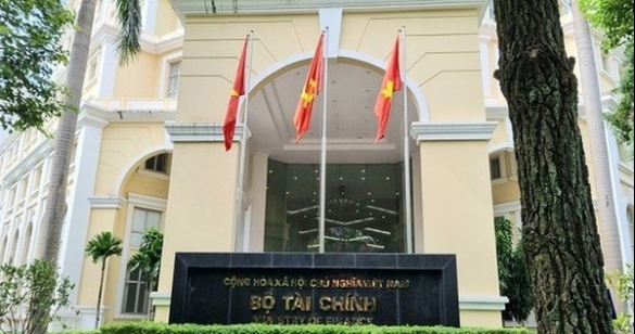 Bộ Tài chính hướng dẫn rõ việc xử lý trụ sở, nhà đất công sau sắp xếp đơn vị