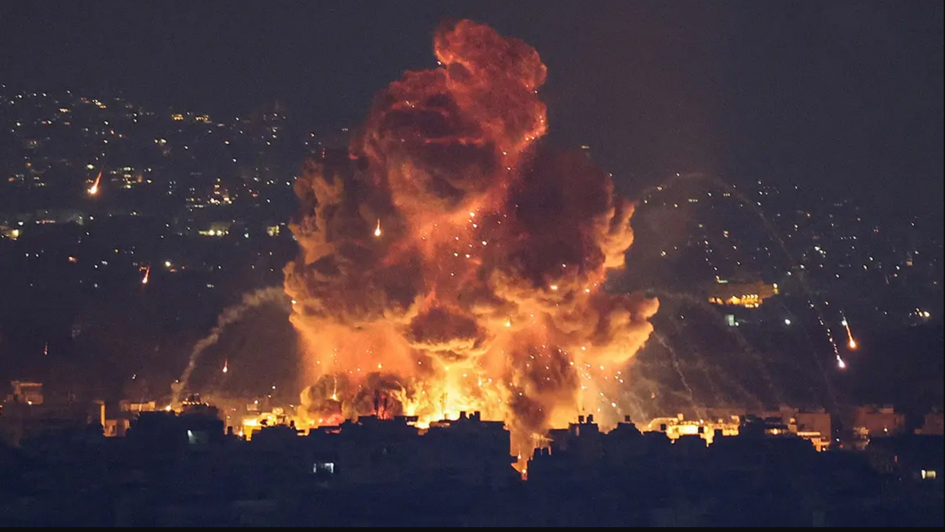 Thị trường dầu mỏ chao đảo với "cú sốc" Trung Đông