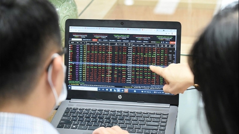 Đoán đỉnh - đáy của thị trường chứng khoán: Nên hay không?