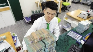 Lãi suất thấp tiếp tục hỗ trợ, kích thích sản xuất, tiêu dùng tăng trưởng