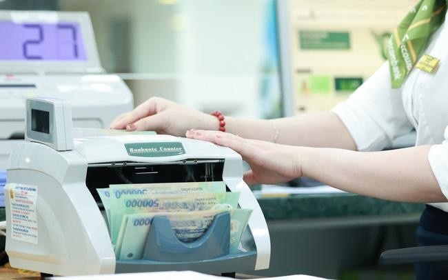 Tăng trưởng tín dụng thúc đẩy lợi nhuận ngành ngân hàng Tăng trưởng tín dụng thúc đẩy lợi nhuận ngành ngân hàng