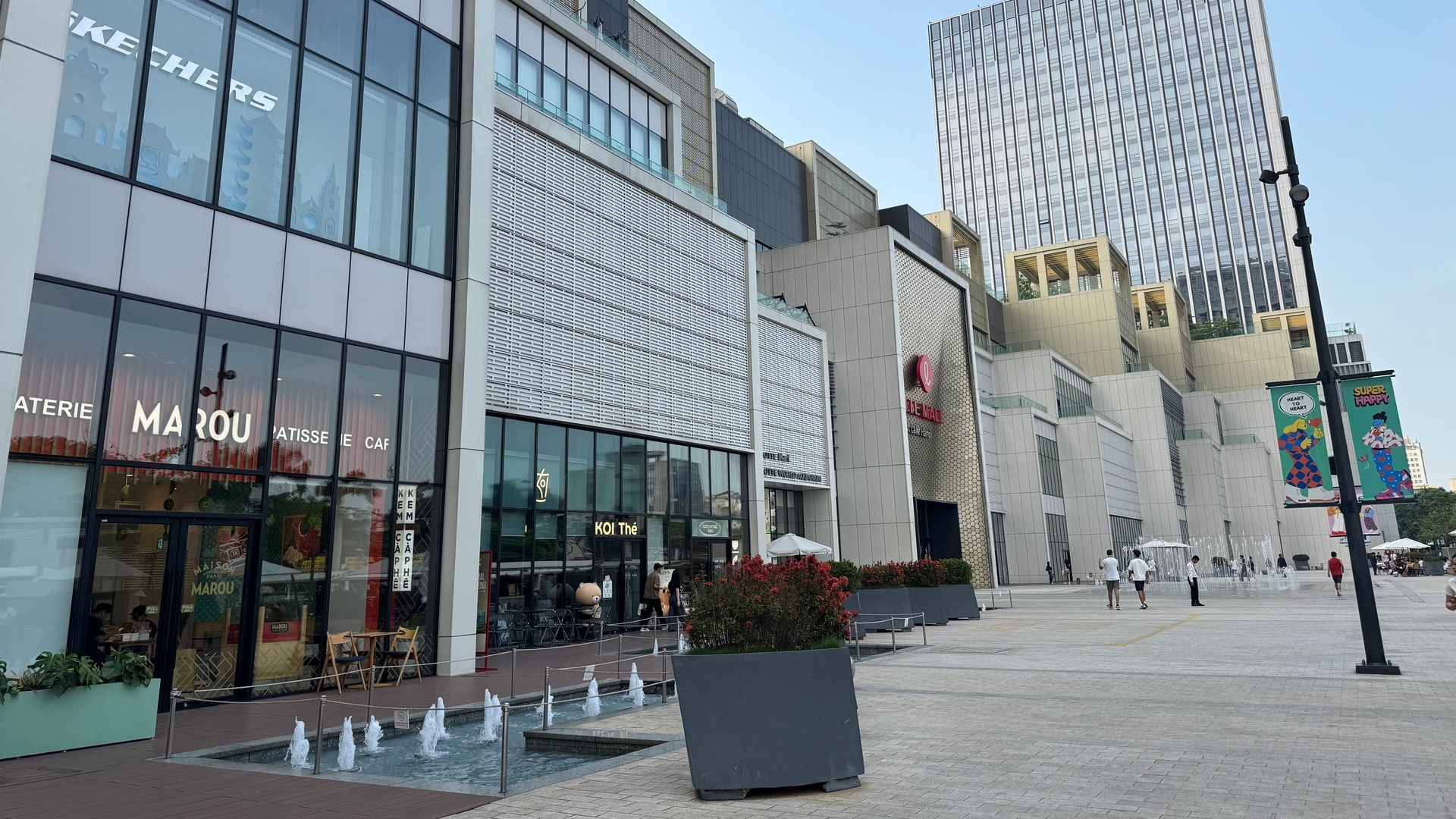 Mặt bằng bán lẻ trở lại “đường đua”