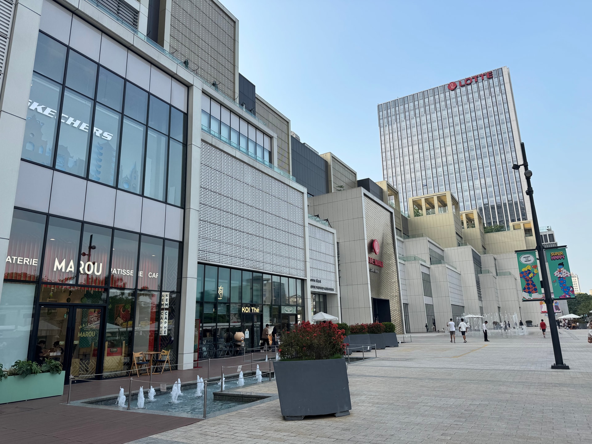 Mặt bằng bán lẻ trở lại “đường đua”