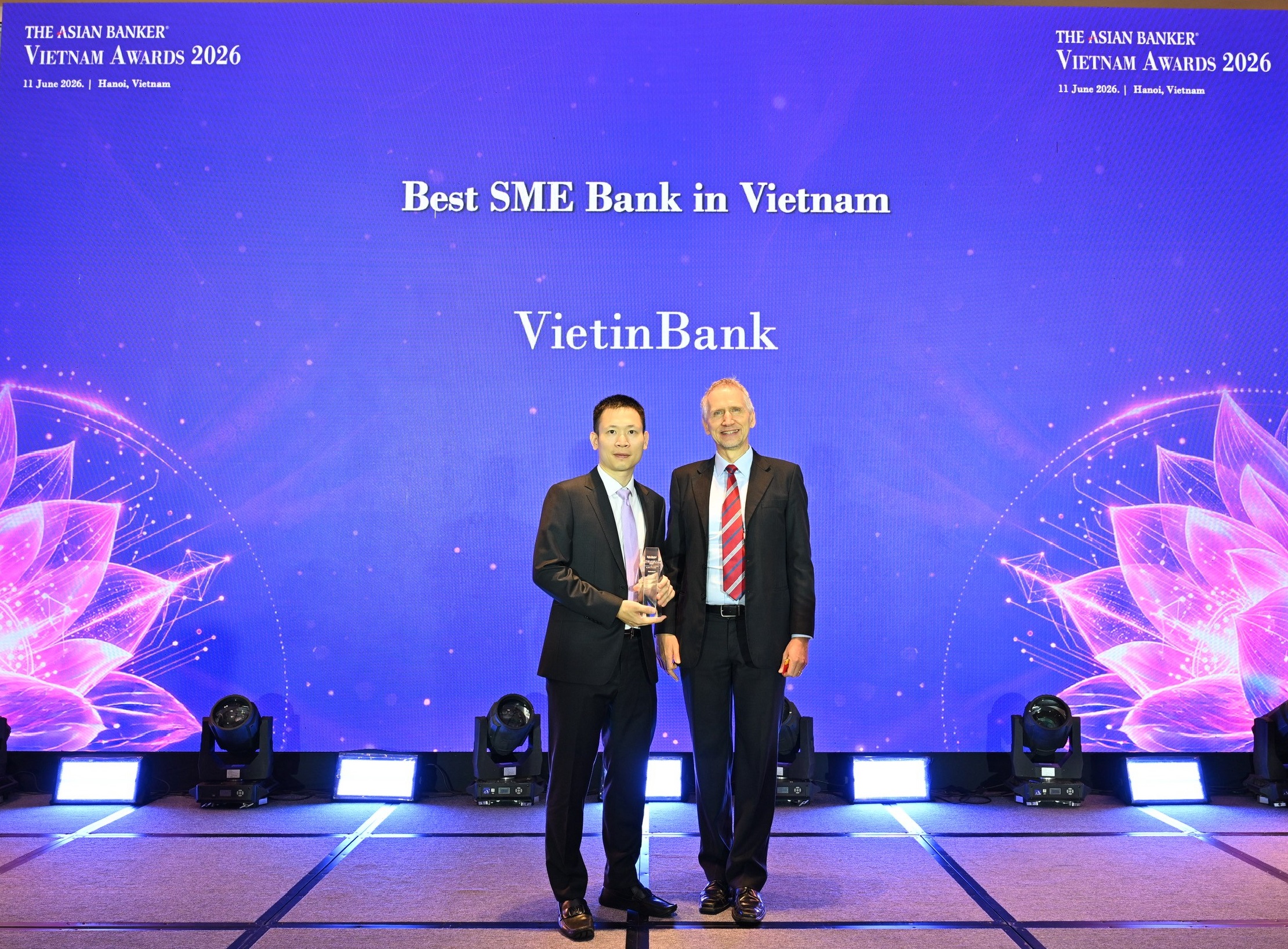 VietinBank 6 năm liên tiếp khẳng định vị thế Ngân hàng SME hàng đầu Việt Nam VietinBank 6 năm liên tiếp khẳng định vị thế Ngân hàng SME hàng đầu Việt Nam