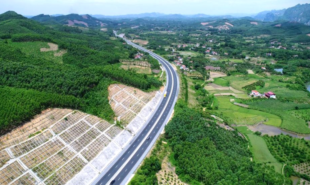 Hạ tầng cao tốc tăng tốc về đích Hạ tầng cao tốc tăng tốc về đích
