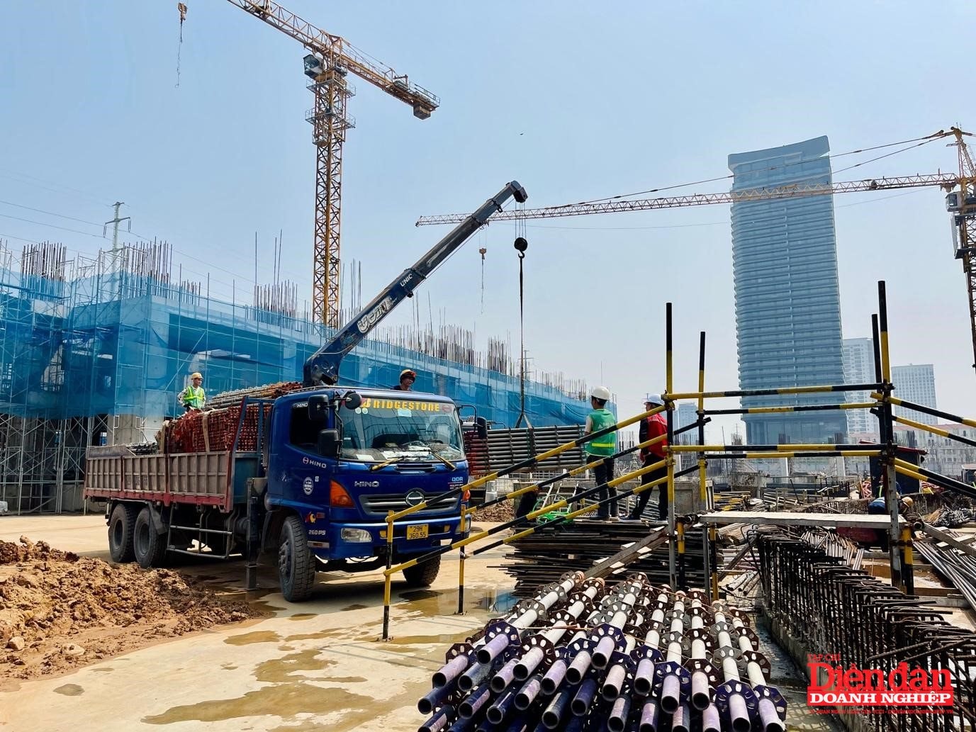 Chi phí xây dựng leo thang: Rào cản phát triển bất động sản toàn cầu Chi phí xây dựng leo thang: Rào cản phát triển bất động sản toàn cầu