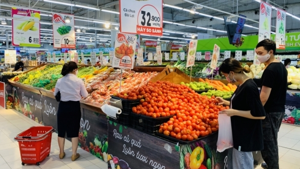 Doanh thu dịch vụ tiêu dùng và bán lẻ hàng hóa 6 tháng năm 2025 tăng 9,3%