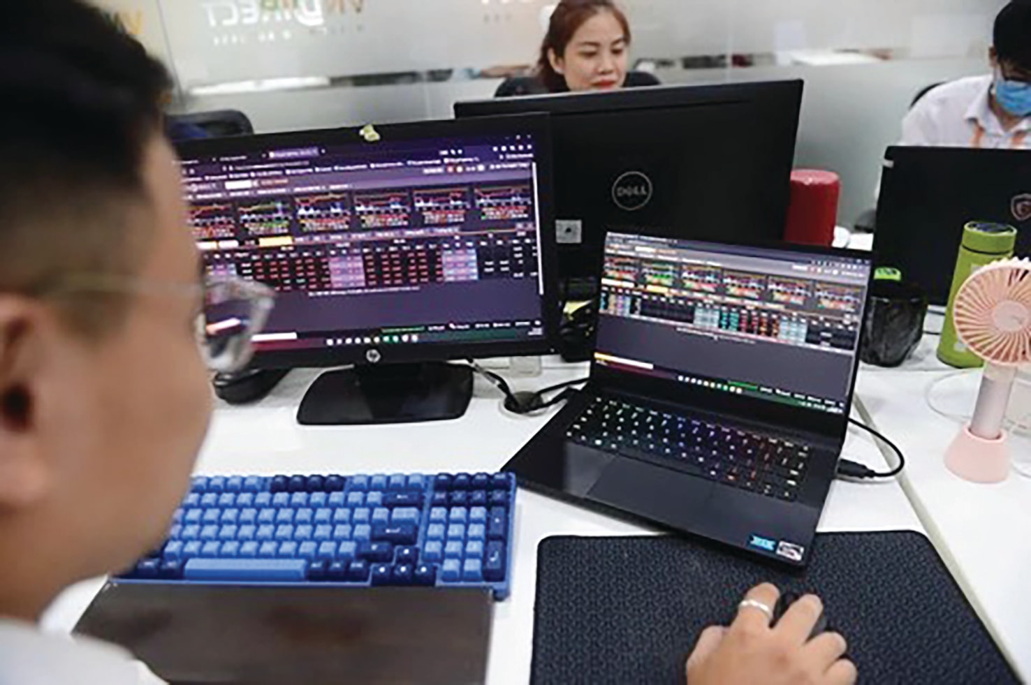 Cú hích cổ phiếu bất động sản dân cư Cú hích cổ phiếu bất động sản dân cư