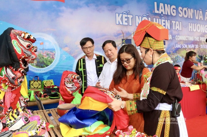 Khởi sắc du lịch xứ Lạng Khởi sắc du lịch xứ Lạng