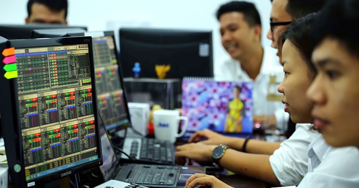 Thanh khoản và thuế thu nhập cá nhân chuyển nhượng chứng khoán, bất động sản Thanh khoản và thuế thu nhập cá nhân chuyển nhượng chứng khoán, bất động sản