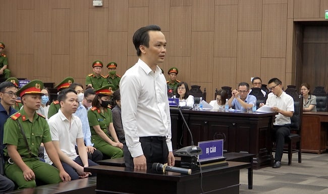 Nhiều nhà đầu tư được hoàn trả hàng tỷ đồng từ vụ án Trịnh Văn Quyết và FLC Faros Nhiều nhà đầu tư được hoàn trả hàng tỷ đồng từ vụ án Trịnh Văn Quyết và FLC Faros