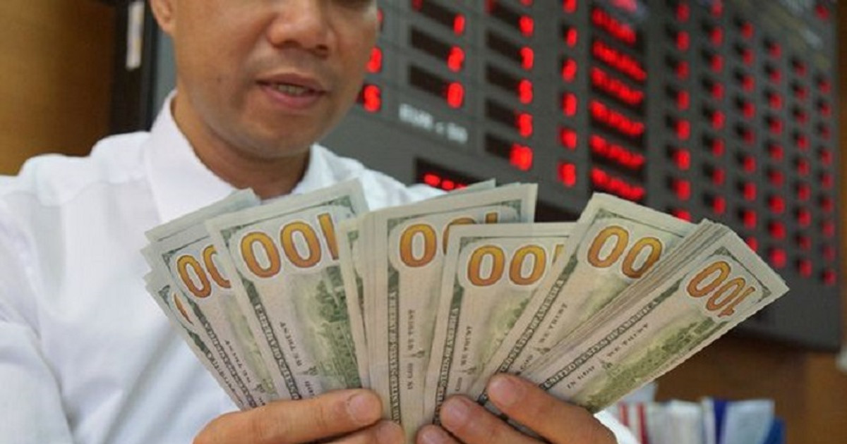 Cân bằng thận trọng giữa mục tiêu hỗ trợ tăng trưởng và kiềm chế lạm phát