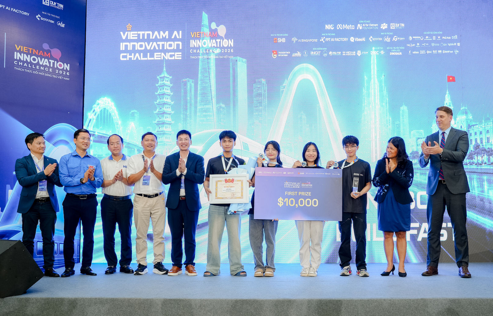 Giải pháp AI từ bài toán thực tiễn doanh nghiệp Giải pháp AI từ bài toán thực tiễn doanh nghiệp