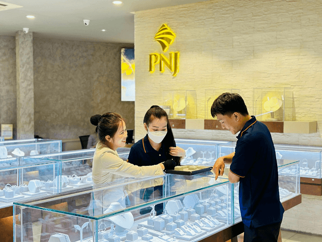 PNJ: Vì sao thoái vốn đầu tư khỏi Người Bạn Vàng? PNJ: Vì sao thoái vốn đầu tư khỏi Người Bạn Vàng?