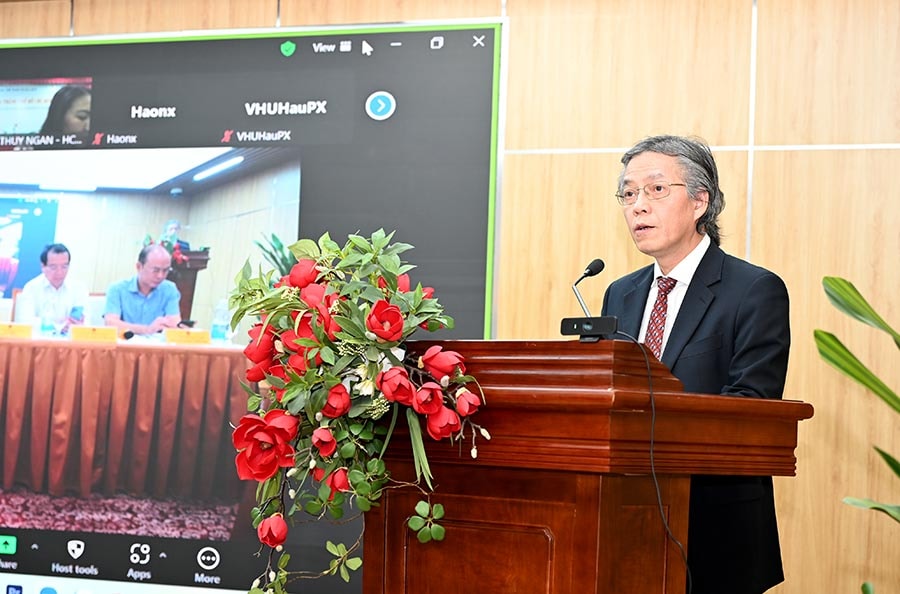 Phát triển du lịch bằng chiều sâu văn hóa và sáng tạo Phát triển du lịch bằng chiều sâu văn hóa và sáng tạo