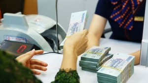 Áp lực thanh khoản gia tăng tác động ra sao đến các ngân hàng?