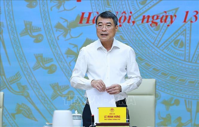 Tiền gửi dân cư vượt 11 triệu tỷ đồng, lãi suất huy động tiếp tục chịu sức ép
