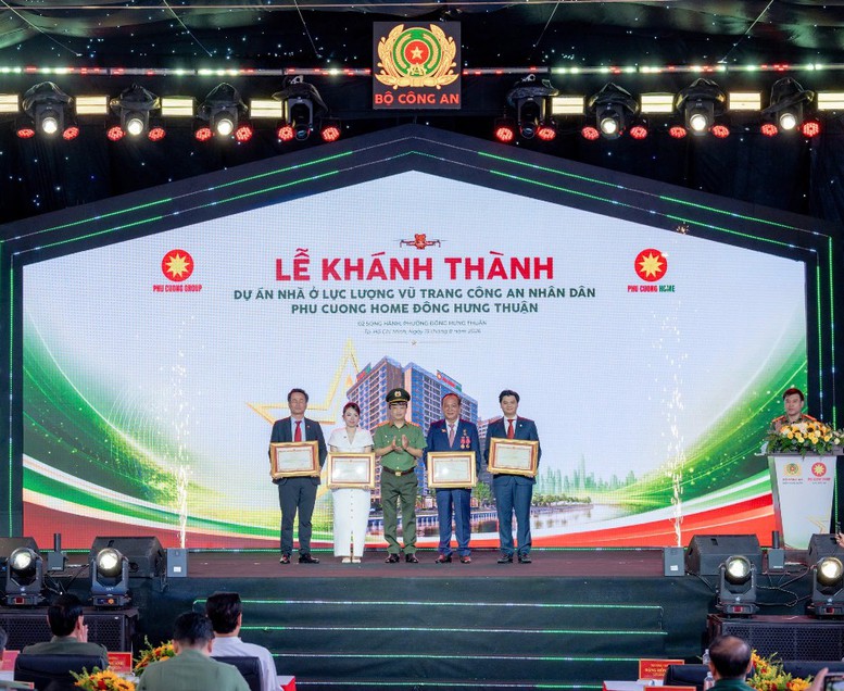 Khánh thành 776 căn hộ nhà ở tại TPHCM cho lực lượng Công an nhân dân