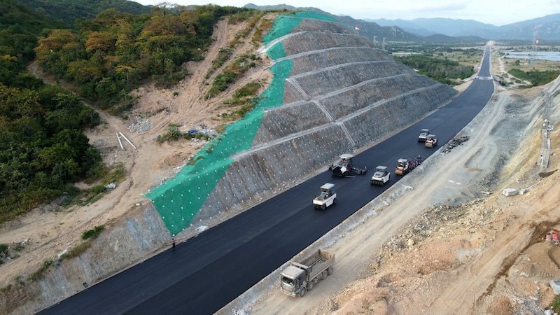 Đột phá chính sách thu hút nguồn lực hoàn thành 9.000 km đường cao tốc Đột phá chính sách thu hút nguồn lực hoàn thành 9.000 km đường cao tốc