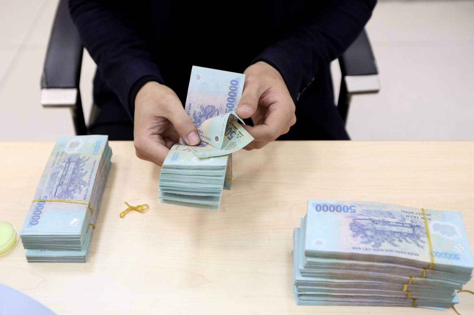 Ngân hàng tung loạt gói vay ưu đãi, tiếp sức dòng vốn rẻ cho sản xuất kinh doanh Ngân hàng tung loạt gói vay ưu đãi, tiếp sức dòng vốn rẻ cho sản xuất kinh doanh