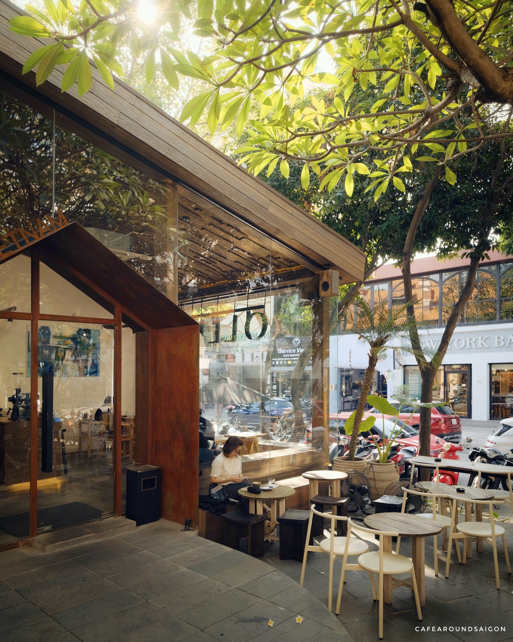 Thương hiệu lớn và cuộc ‘tái chiếm’ mặt bằng đất vàng sau khủng hoảng Thương hiệu lớn và cuộc ‘tái chiếm’ mặt bằng đất vàng sau khủng hoảng