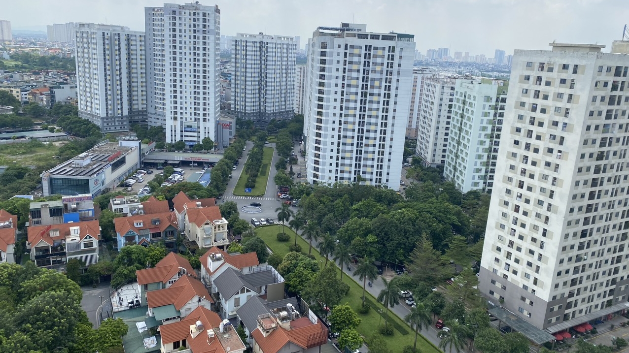 Triển khai các giải pháp tổng thể về cung - cầu, tài khoá, đất đai