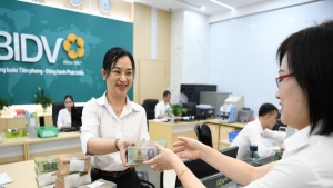 Lãi suất giảm hỗ trợ các ngân hàng giảm chi phí vốn bình quân