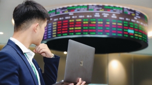 Chứng khoán tiếp tục lập đỉnh mới?