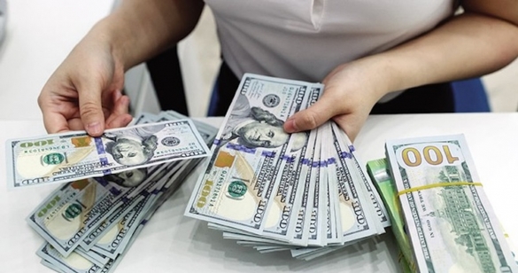 Bất chấp phi đô la hóa, châu Á vẫn "khát" USD