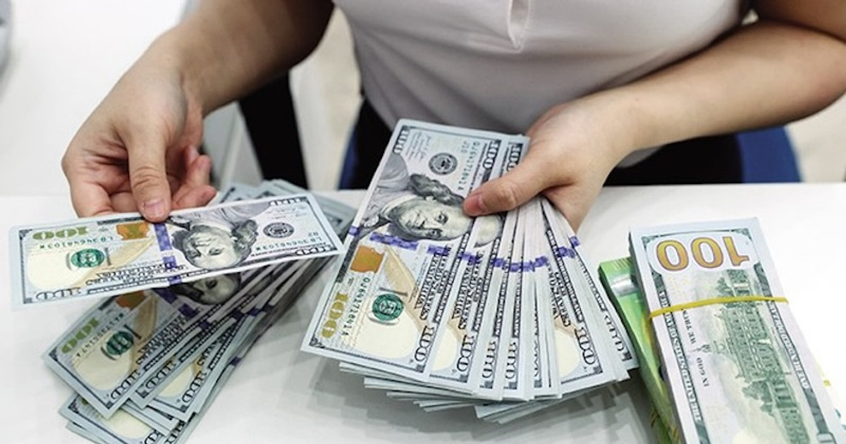 Bất chấp phi đô la hóa, châu Á vẫn "khát" USD