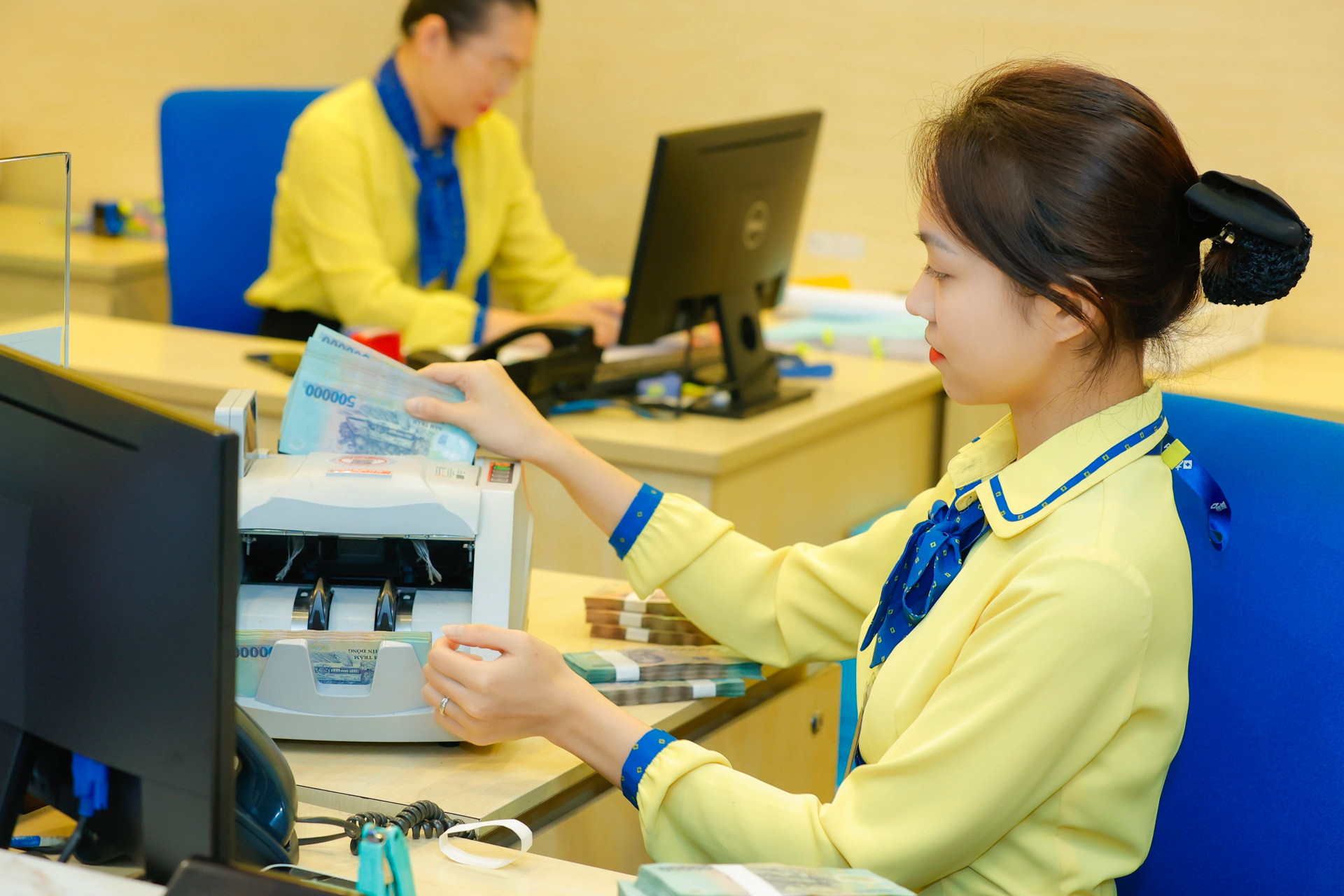Bất động sản tìm đường thoát khỏi “chiếc bóng” tín dụng ngân hàng Bất động sản tìm đường thoát khỏi “chiếc bóng” tín dụng ngân hàng