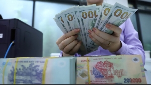 Hấp thụ trái phiếu Chính phủ và lời giải căn bản của bài toán tài khóa