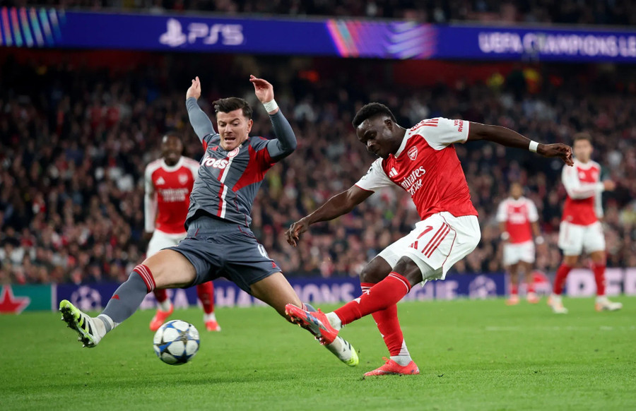 Arsenal lập kỷ lục tại Champions League
