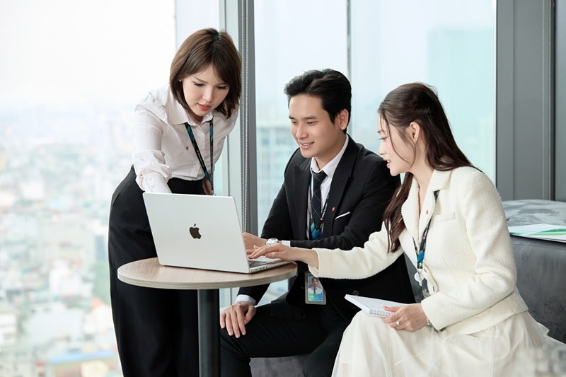 Chứng khoán: Thị trường lạc quan, tăng vốn hỗ trợ tăng trưởng toàn ngành