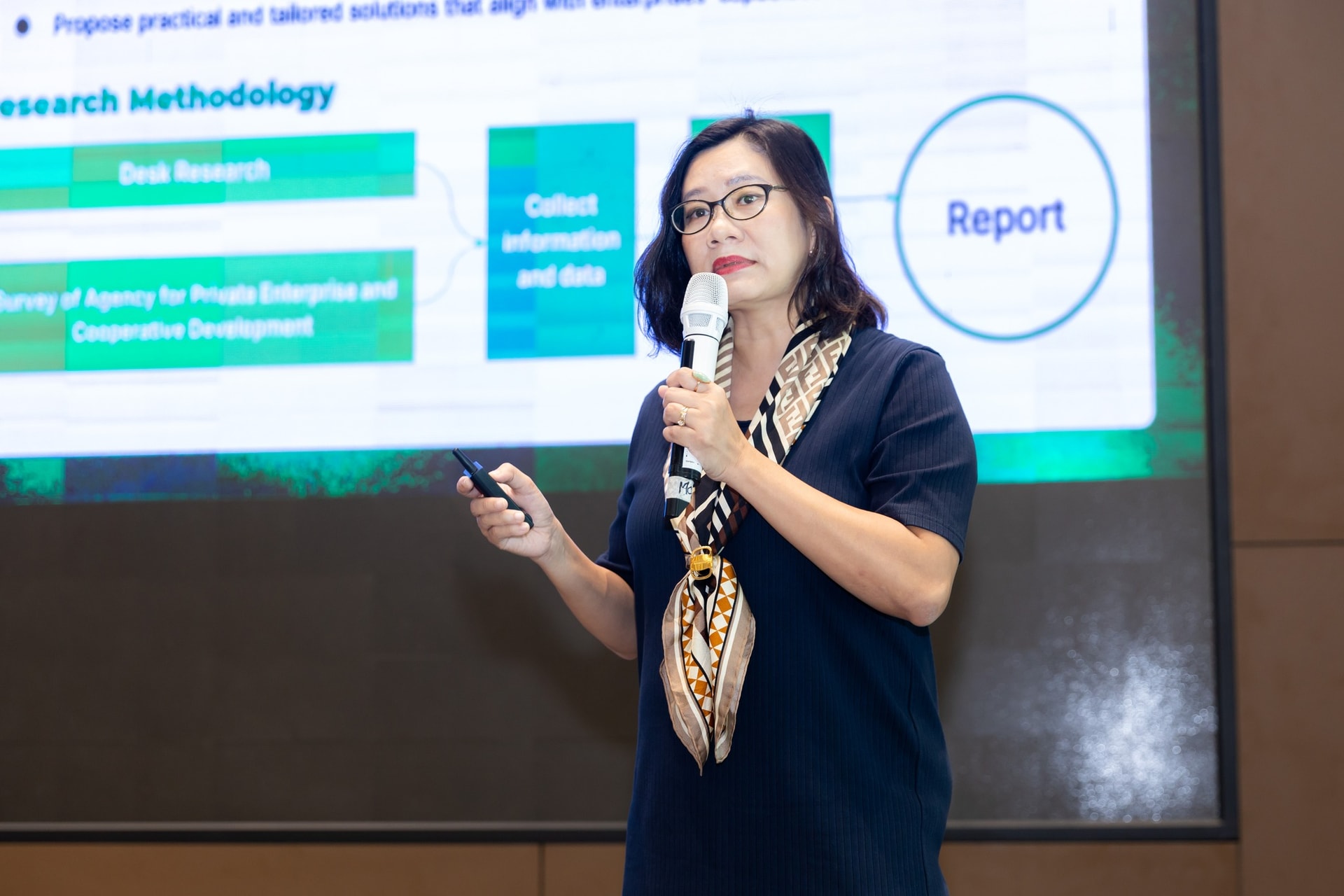 Ứng dụng AI để doanh nghiệp Việt tăng tốc chuyển đổi kép Ứng dụng AI để doanh nghiệp Việt tăng tốc chuyển đổi kép