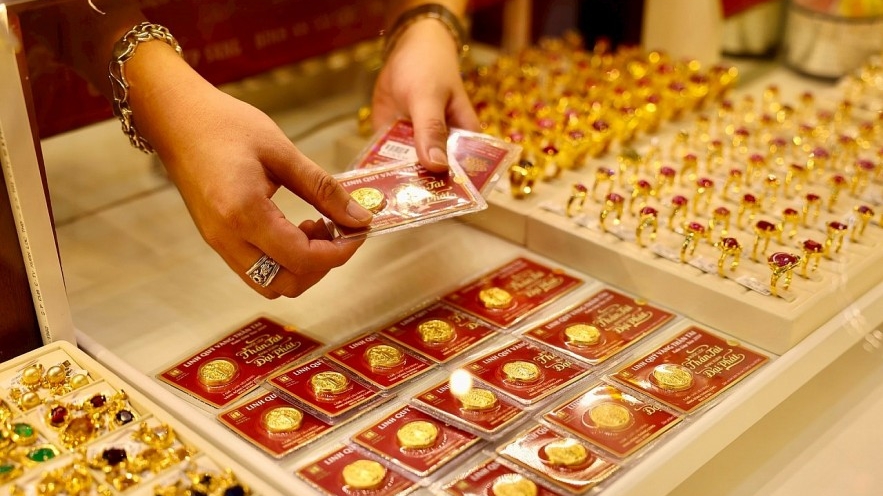 Sau cơn “sốt vàng”: Thị trường bước vào nhịp điều chỉnh, nhà đầu tư nên làm gì?